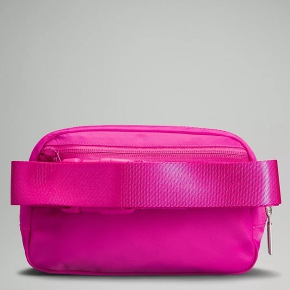 Lululemon Sonic Pink Everywhere Belt Bag Crossbody Bag Nwt - Picture 3 of 6